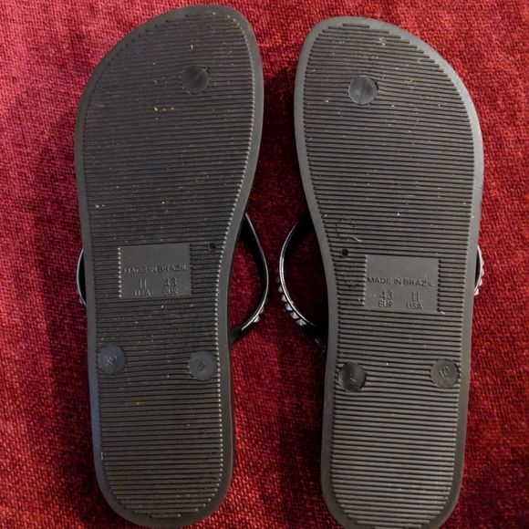 Studded thong sandals - Picture 2 of 5